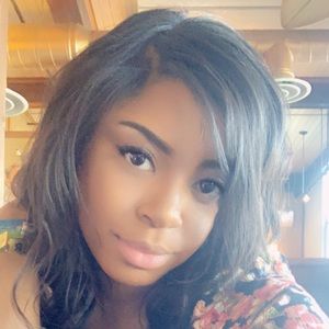 Meet your Posher, Fabiola